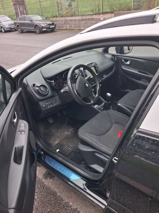 Renault  Clio  4     !!!