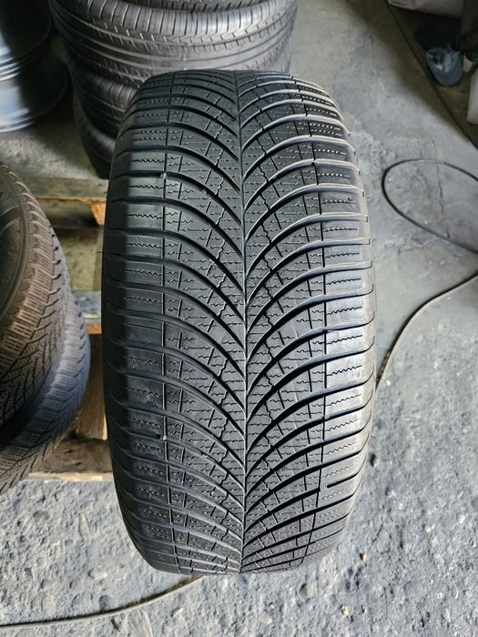 1 anvelopa allseason 255 55 18 Goodyear Runflat 2022