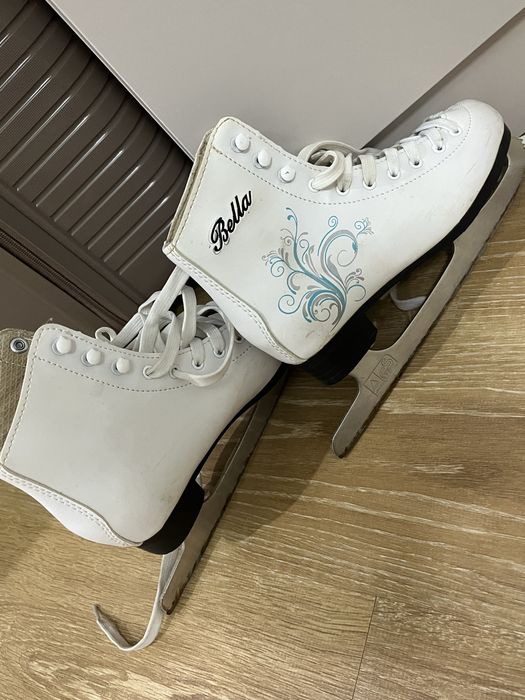 Коньки фигурные 35разм