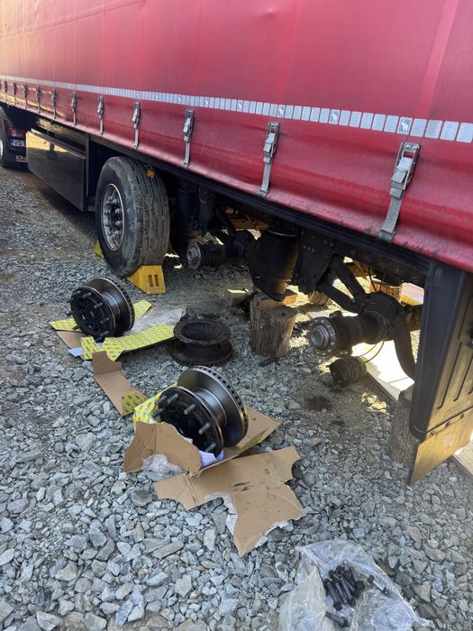 Semiremorca prelata Schmitz recent adusa