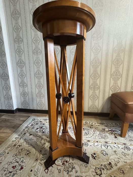 Консоль, Подставка для цветов, ключница.