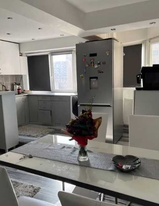 Дава се под наем Тристаен апартамент в Пловдив, Център - 71 кв.м за 193.8 € - Снимка #3