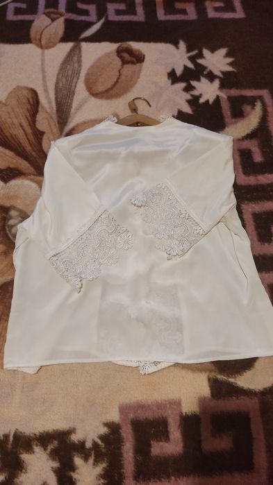 Кофточка женская