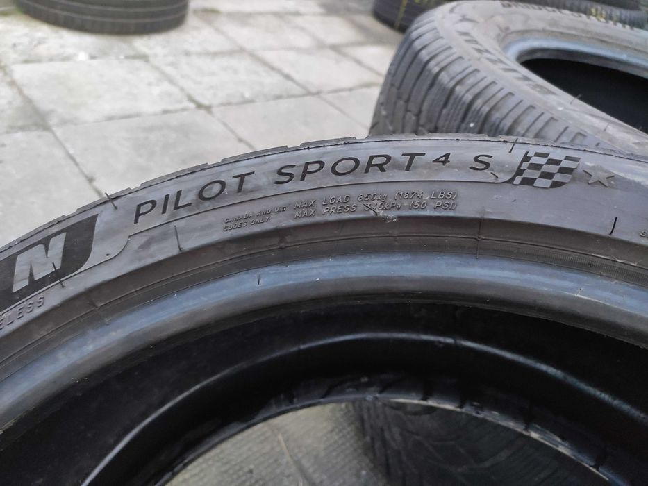 1бр Лятна Гума 275 35 20 - Michelin Pilot sport 4s - DOT 2023