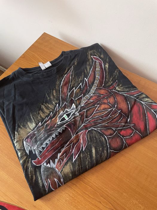 Tricou pictat manual – design dragon