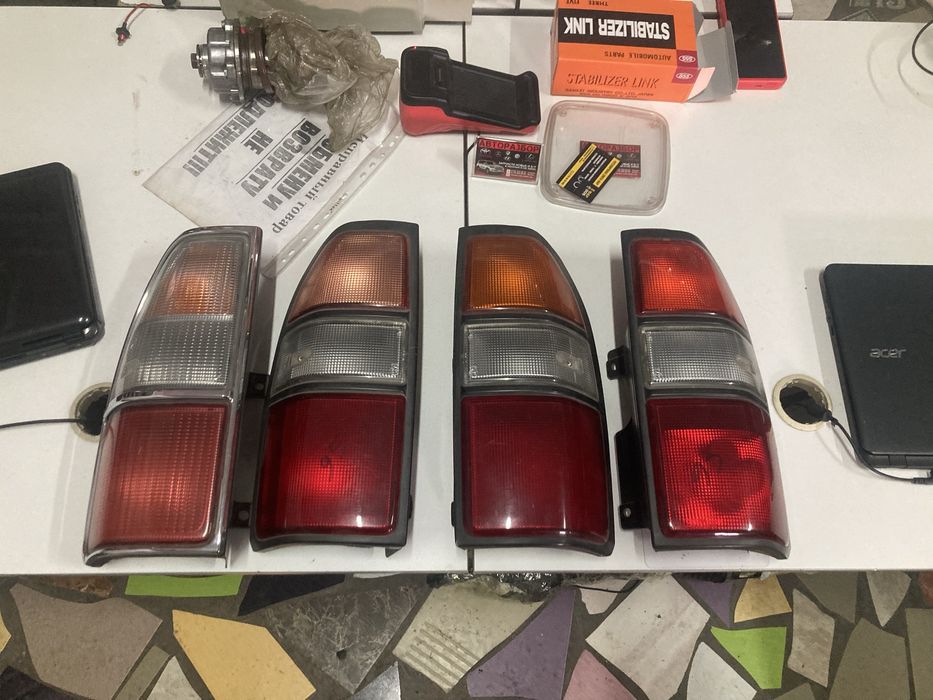 Фонарь задний левый правый Тойота Лэнд Крузер Прадо 90/95 / Prado 95