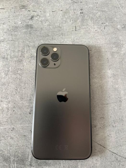 iPhone 11 Pro Space Gray  64 Gb
​Vând iPhone 11 Pro, culoarea Space Gray, varianta de 64GB. Telefonul a fost păstrat cu mare grijă,
