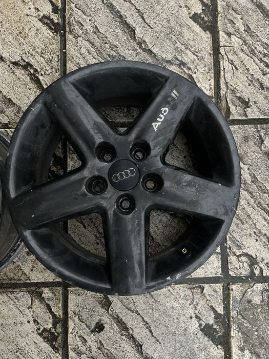 Продавам джанти за ауди 16ки