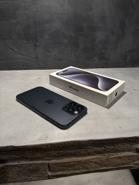 100%! КАТО НОВ Iphone 15 Pro Max Blue Titanium