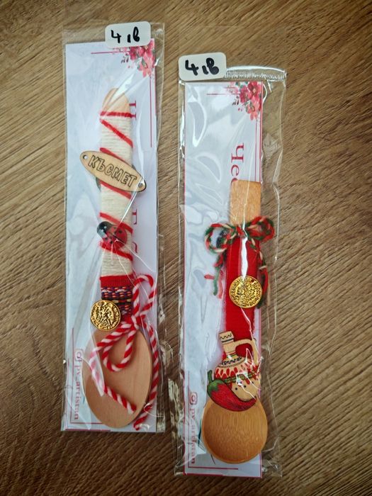 Ръчно изработени мартеници за дома