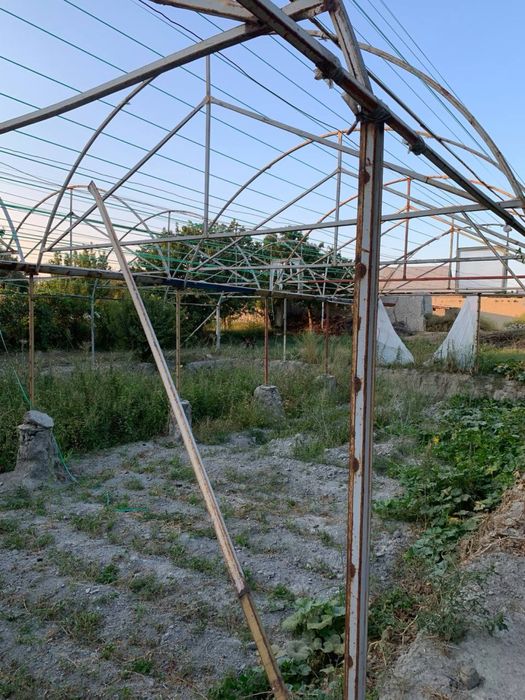 Teplitsa temirlari sotiladi