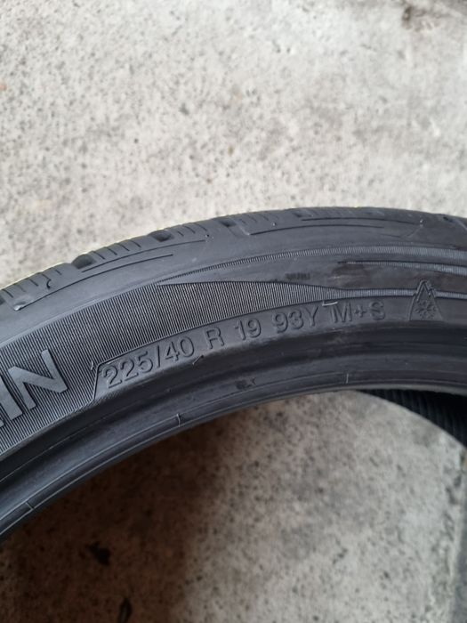 4 anvelope iarna VREDESTEIN 225/40/19 DOT 2019 PRET PER BUCATA