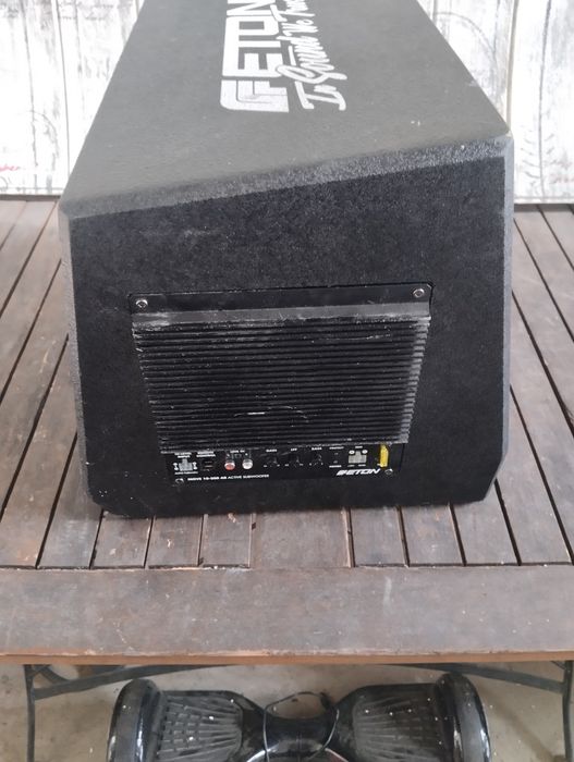 Бас каса с усилвател eton