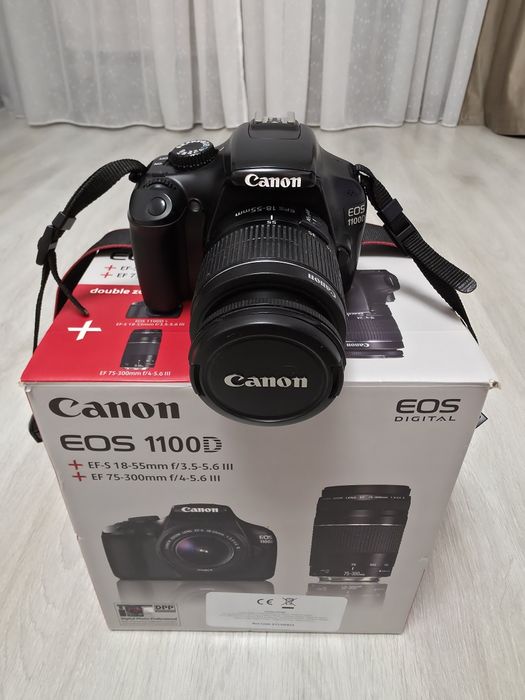 Aparat foto DSLR Canon EOS 1100D