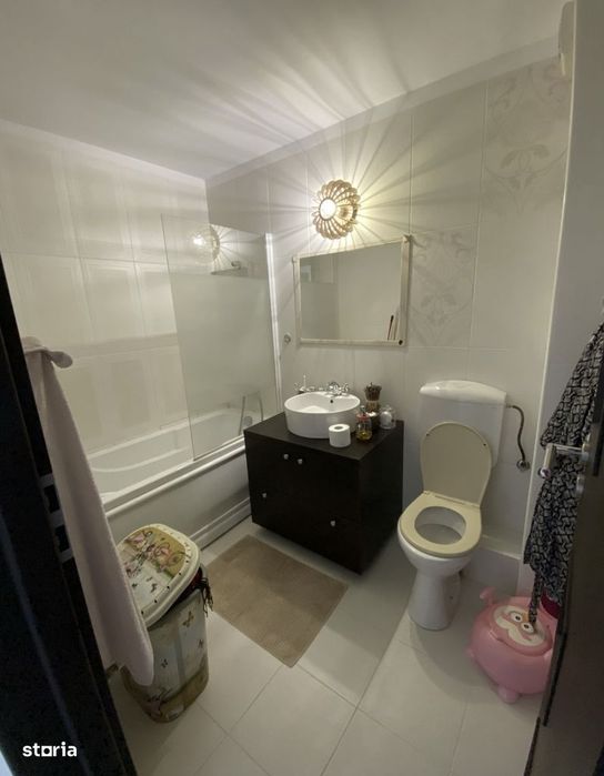 Apartament 3 camere, 64 mp + 2 balcoane , Parcare inclusa