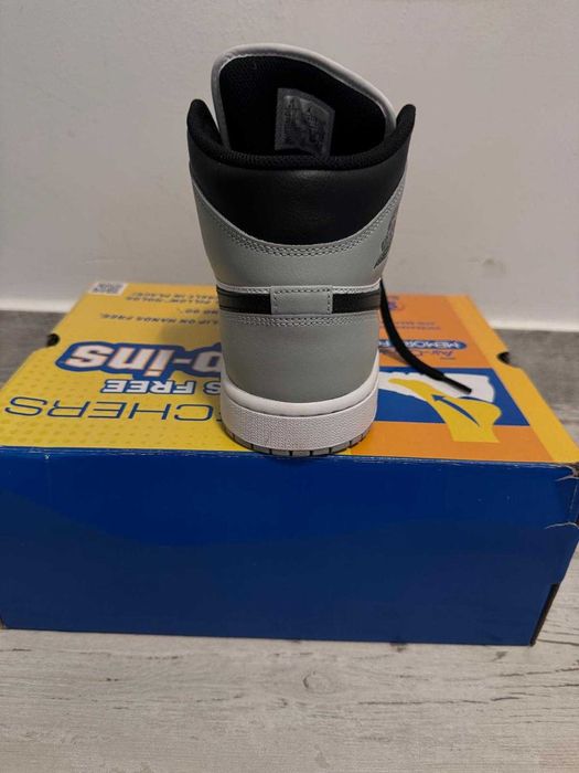 Jordan Sneakers High - White/Black Marimea 42