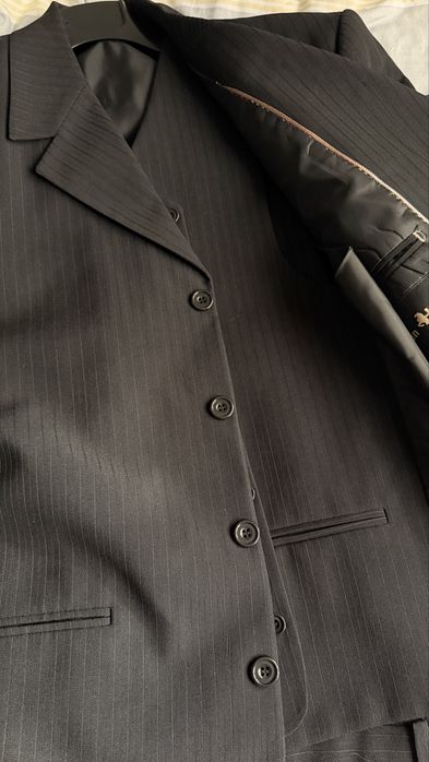 Costum barbatesc elegant