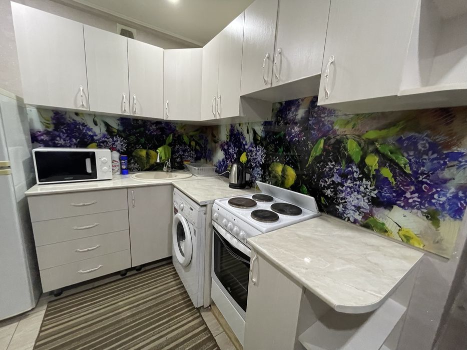 Сдается 1,5 Люкс , Дворец спорта