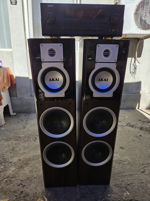 Vand Sistem audio AKAI – 2 Boxe FS002A-305 + Amplificator AS008RA-6100