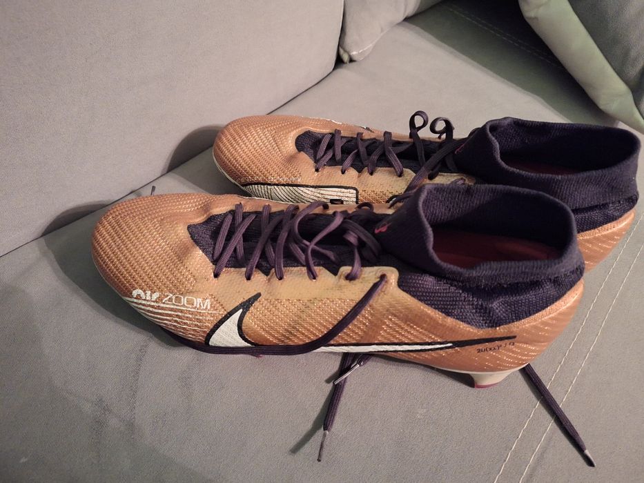 Мъжки бутони на найк