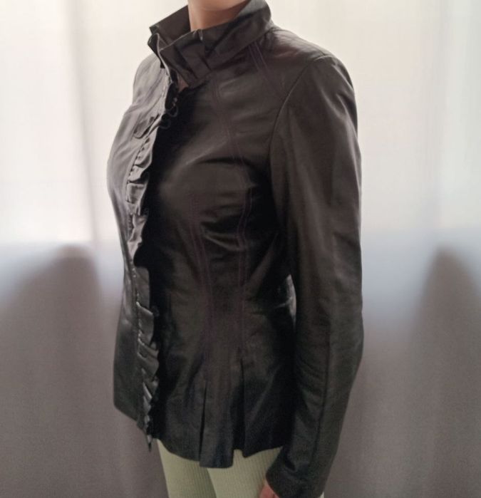 Куртка кожаная чёрная