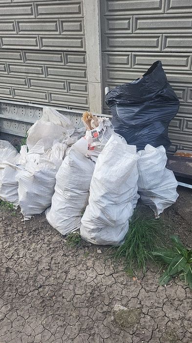 Ridic saci cu moloz din construcții