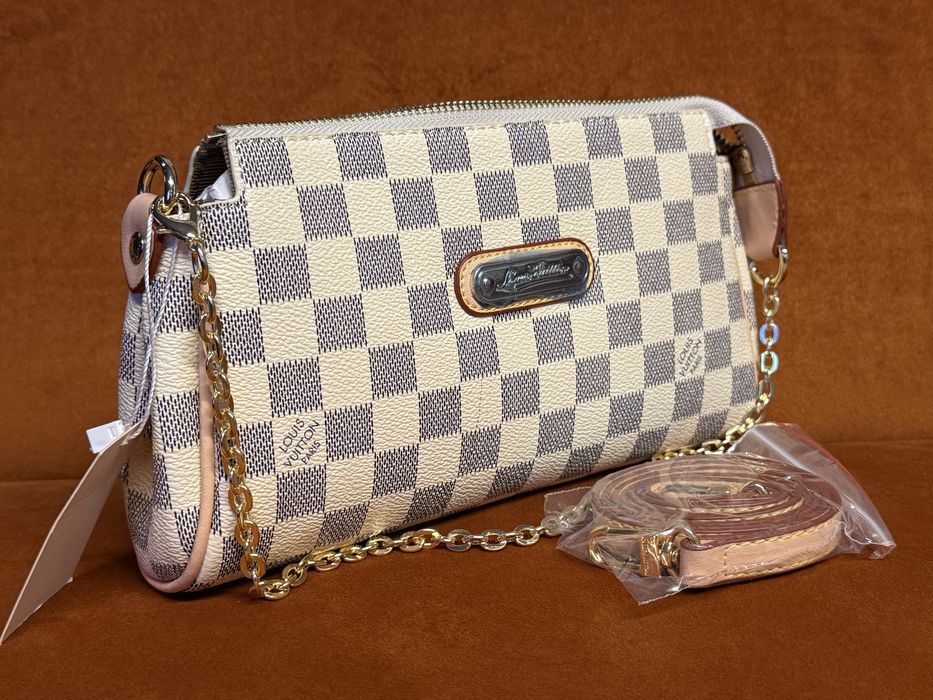 Дамска чанта LV малка