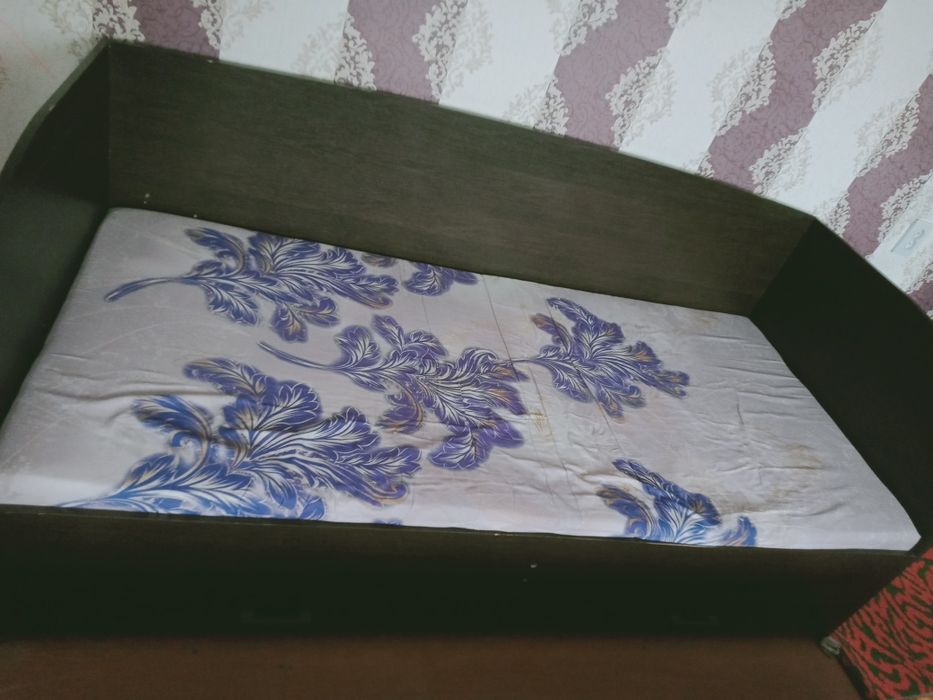 Кровать спальный