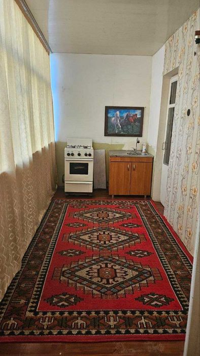 Квартира. 1*2х. 2 этаж.  Дом 40м2. Балкон 2--6.  Чиланзарский Район