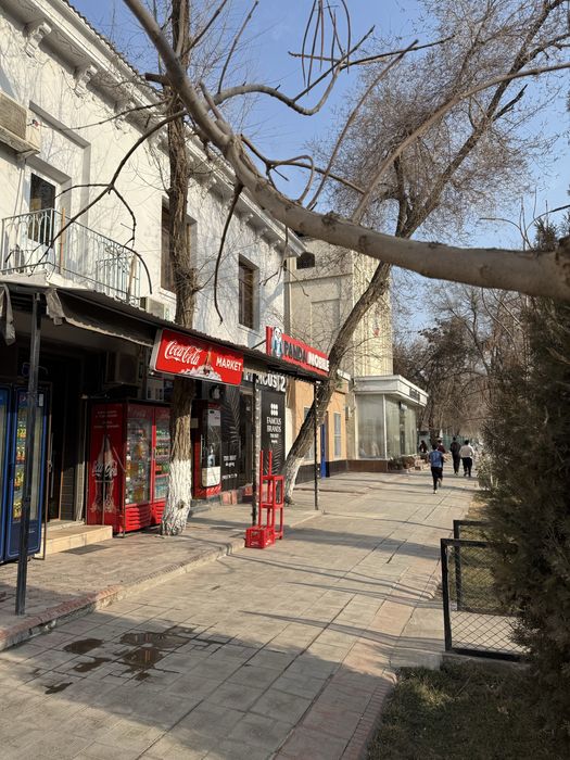 ofis dokon uchun moljallangan bino