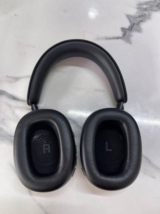 Продам Наушники Bowers Wilkins