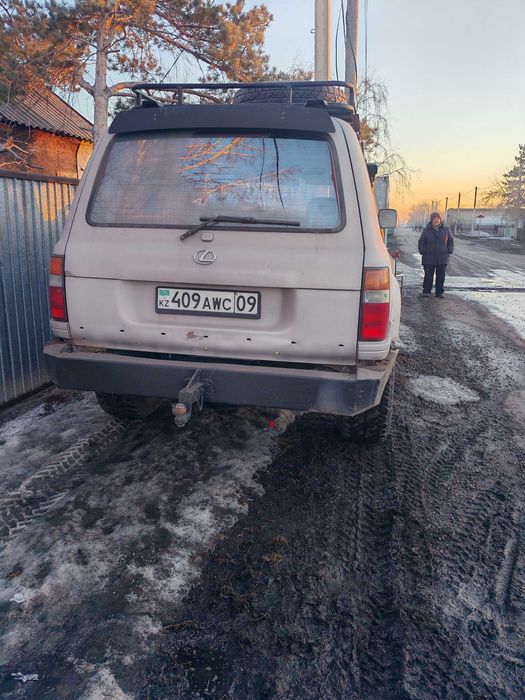 Продаю ланкрузер 80