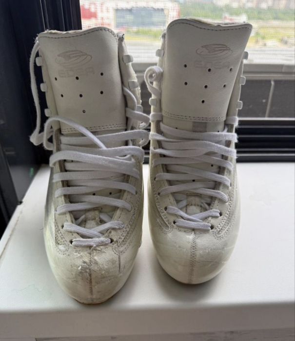 Коньки для фигурного катания