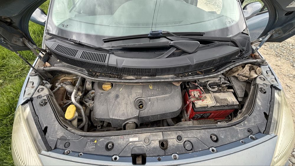 Renault Megane Scenic – 1.5 dCi – 2005 – Consum mic – Spațios