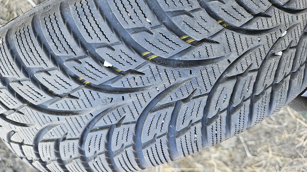 2бр гуми 175 65 14 нокиан