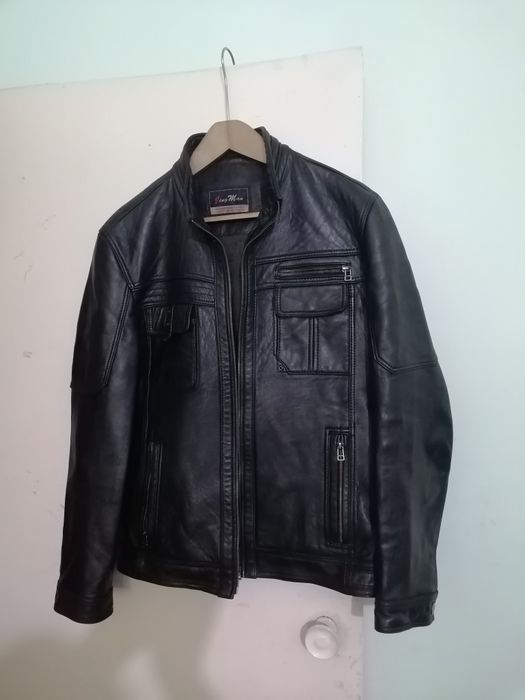 Продам кожаные куртки.