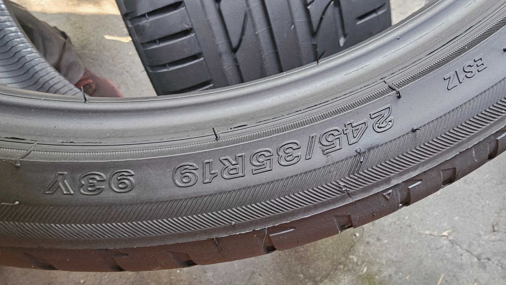 Anvelope 245/35/19 BRIGESTONE vara