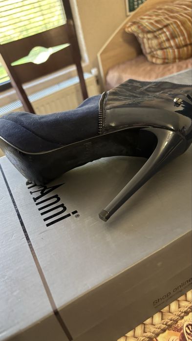 Продавам  дамски боти