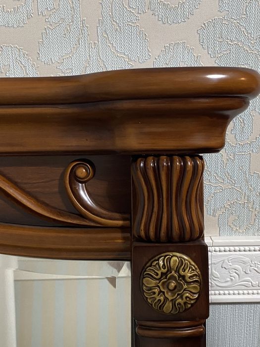 Зеркало красное дерево