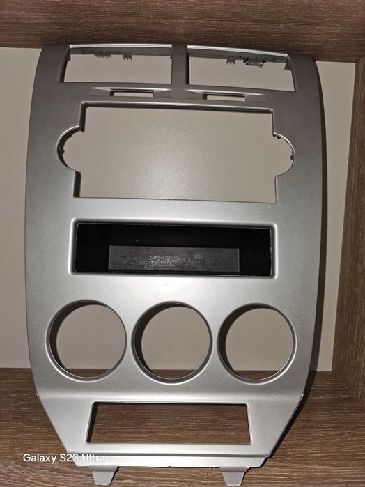 CD-Player /Amplificator Audio 4x45W /Radio - Dodge Caliber 2007 - 2020