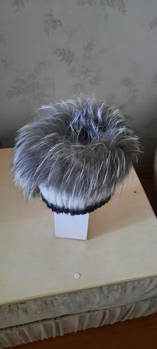 Шапка   женская  .