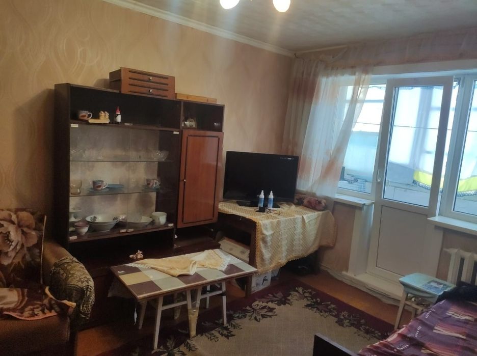 Продам 2 ком квартиру в р-оне 2 гор больницы  нового Цота!