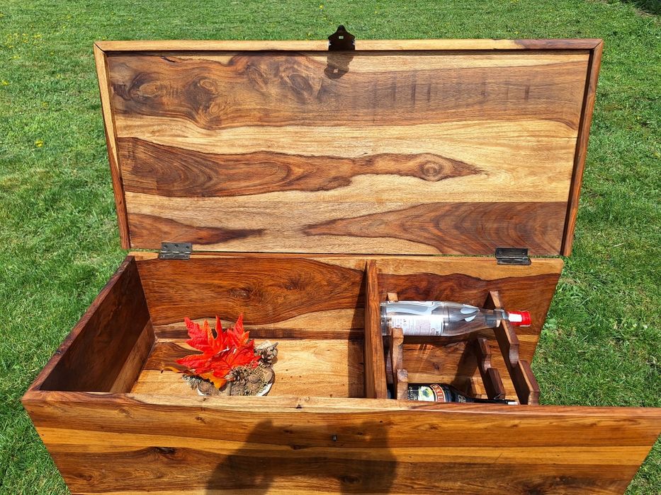 УНИКАТ! Ракла за бутилки с ковано желязо