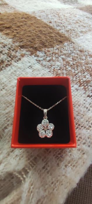 Сребърно колие ,,Цвете ,,