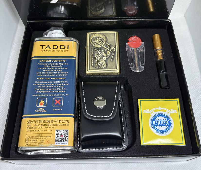 Подарочный набор 6в1 бензиновая зажигалка. Зажигалка зиппо