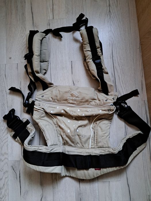 Sistem de purtare Manduca