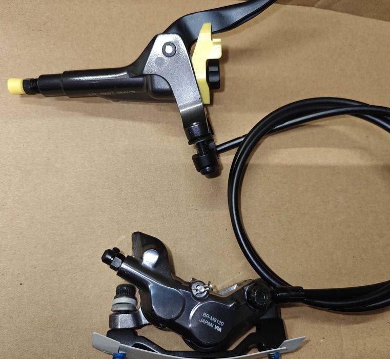 SHIMANO Deore XT, BR-M8120, предна, 4-бутална хидравлична спирачка