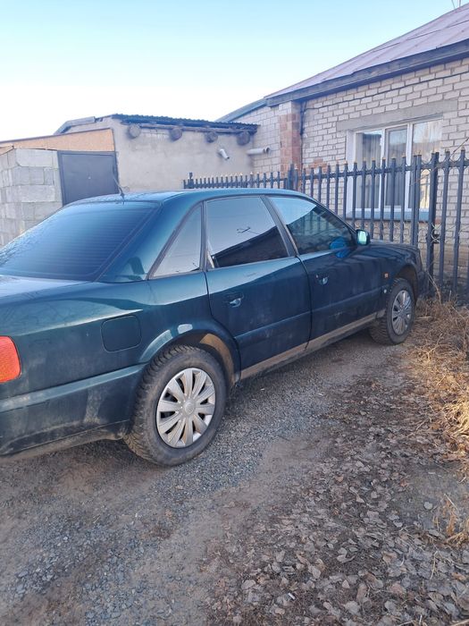 Продам Ауди  А6 С4