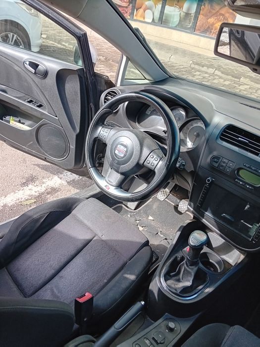 Dezmembrez seat leon FR