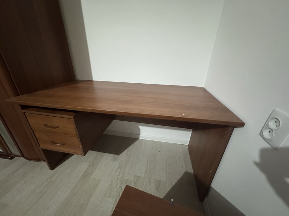 Письменный стол 140*60